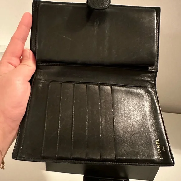 Sold for less @instagram - Picture 3 of 7